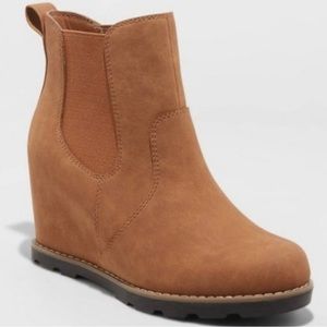 Universal Thread Amelia Brown/Cognac Wedge Booties Size 7.5